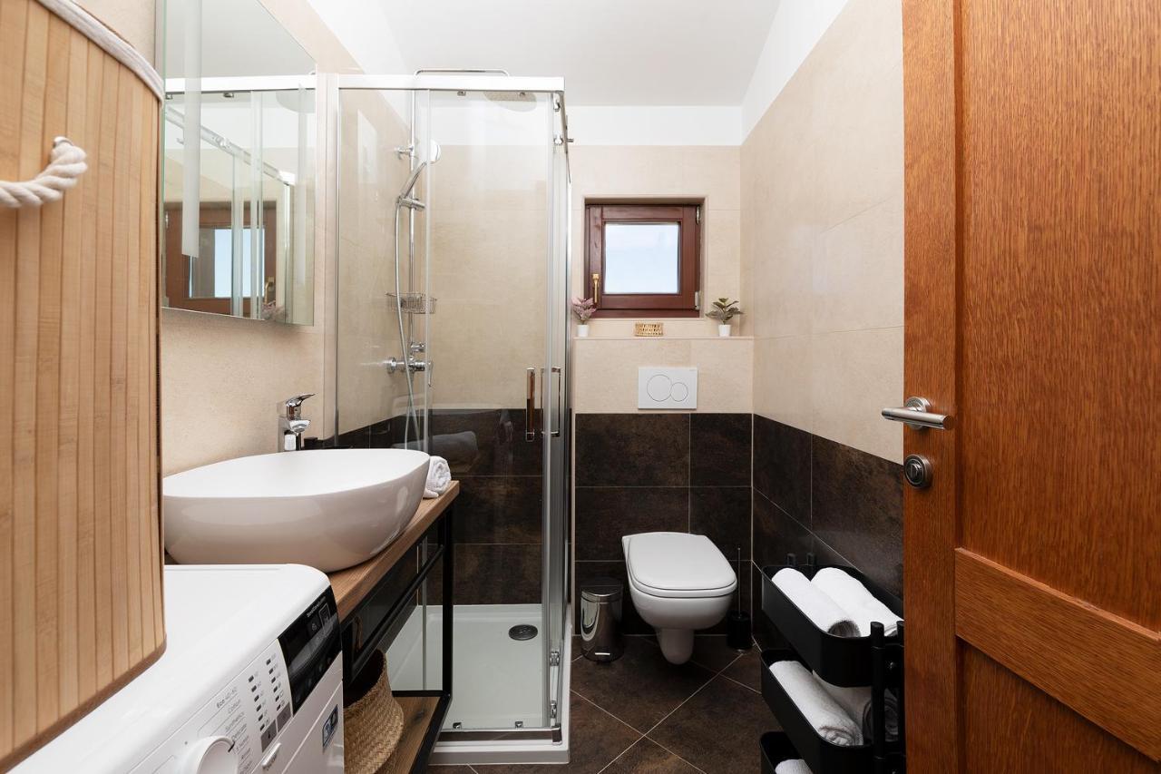 Cesare Apartment, With Swimming Pool And Sea View Ližnjan Exterior foto